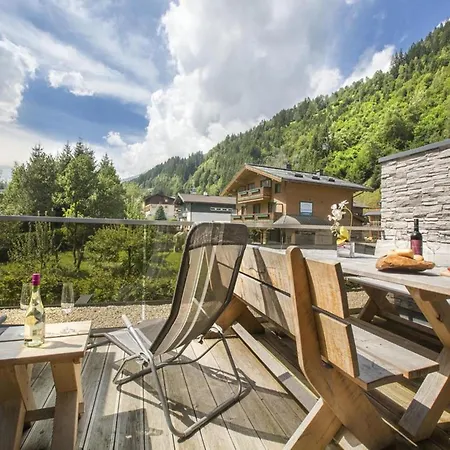 Daire Apartment - 1St Floor With Sauna And Convenient Location In Close Proximity To The Wildkogelbahnen Cable Car *