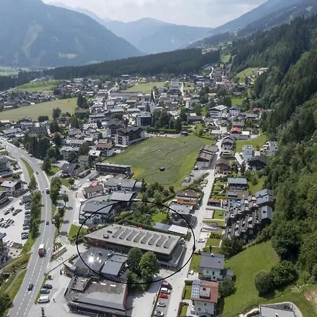 Apartment - 1St Floor With Sauna And Convenient Location In Close Proximity To The Wildkogelbahnen Cable Car Daire Neukirchen am Großvenediger