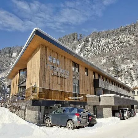 Apartment - 1St Floor With Sauna And Convenient Location In Close Proximity To The Wildkogelbahnen Cable Car