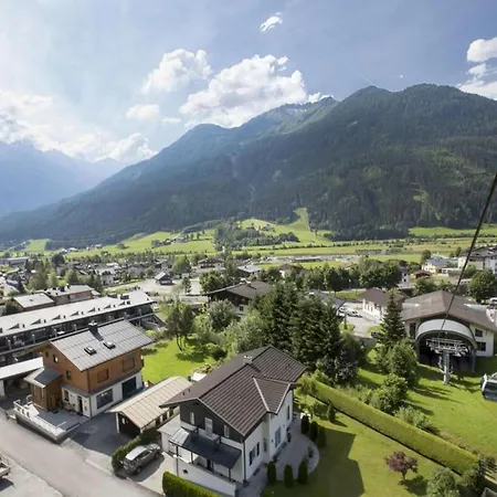 Apartment - 1St Floor With Sauna And Convenient Location In Close Proximity To The Wildkogelbahnen Cable Car *