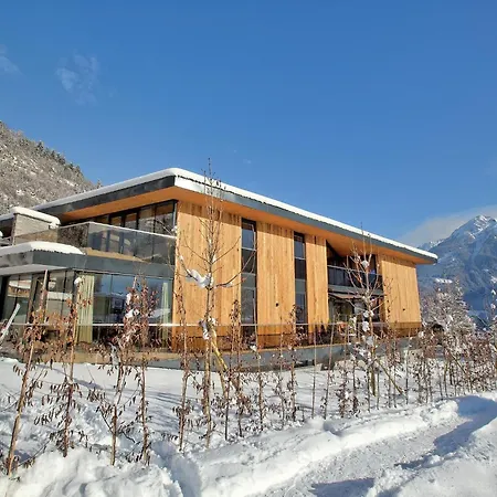 Apartment - 1St Floor With Sauna And Convenient Location In Close Proximity To The Wildkogelbahnen Cable Car * Neukirchen am Großvenediger