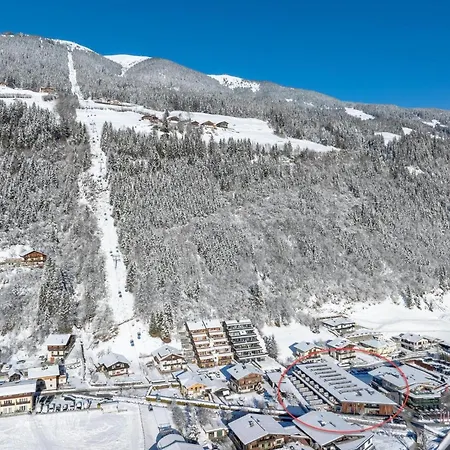 Daire Apartment - 1St Floor With Sauna And Convenient Location In Close Proximity To The Wildkogelbahnen Cable Car Neukirchen am Großvenediger